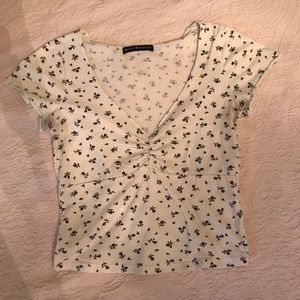 🍃Brandy Melville Top